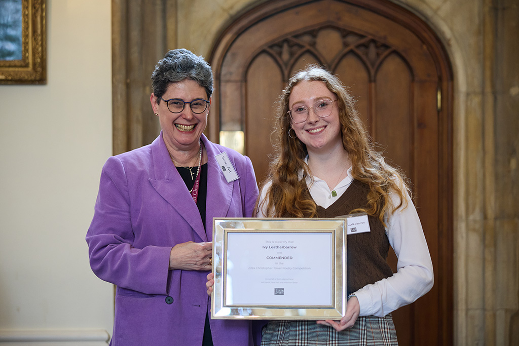 The Dean presenting certificates to the winners